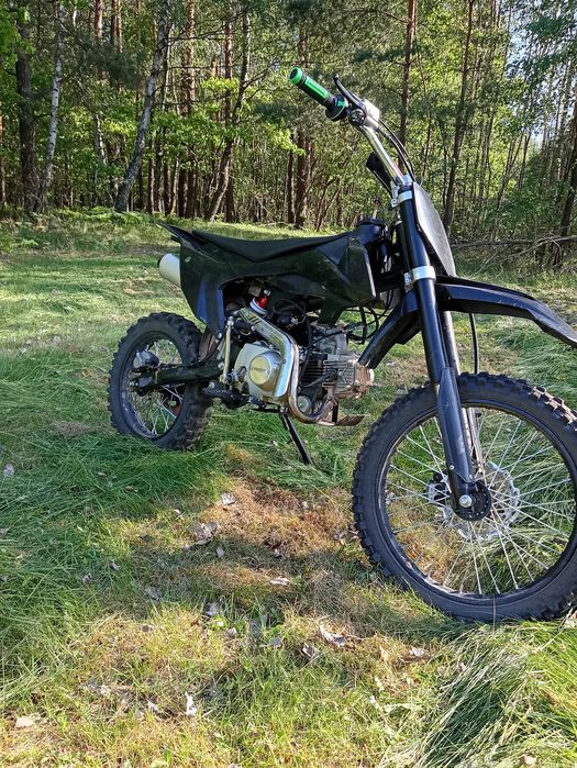 Cross hetch 125 cm3