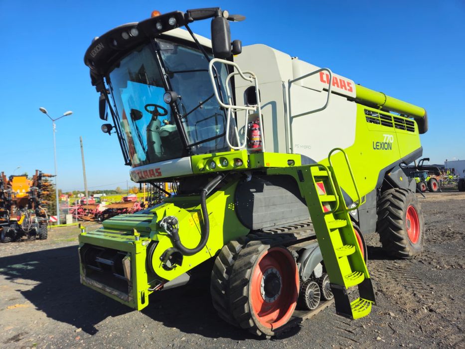 Claas Lexion 770TT + Vario 1080 kombajn zbożowy