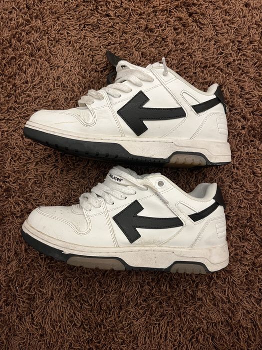 Кросівки off white out of office