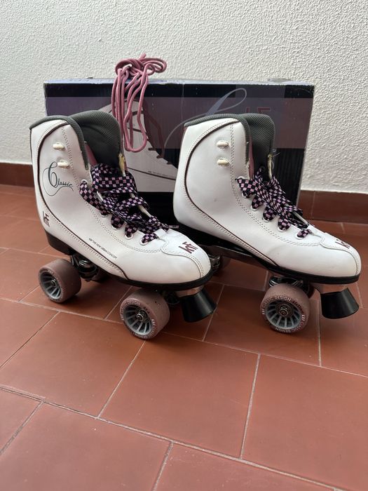 Vendo Patins 4 Rodas