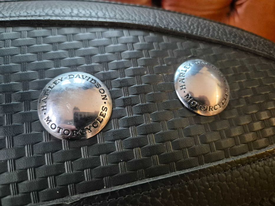 Malas Harley Davidson softail deluxe com chaves e parafusos.