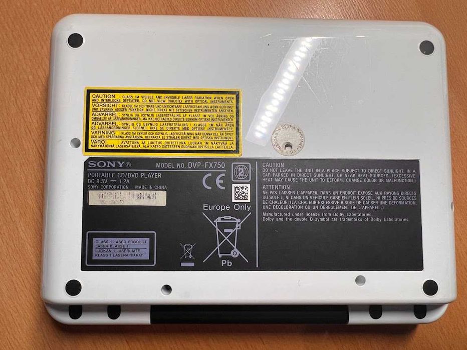 Leitor CD/DVD portátil Sony + Case Logic 7-9" DVD