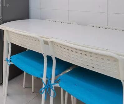 Mesa de cozinha com 4 cadeiras