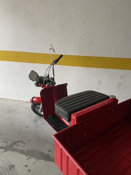 Dois Triciclos Famel Zundapp