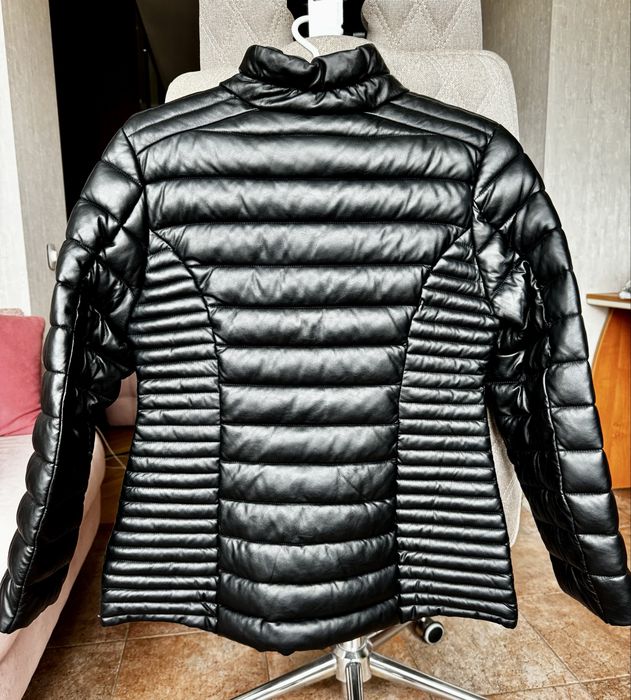 Демисезонная подростковая куртка из экокожи