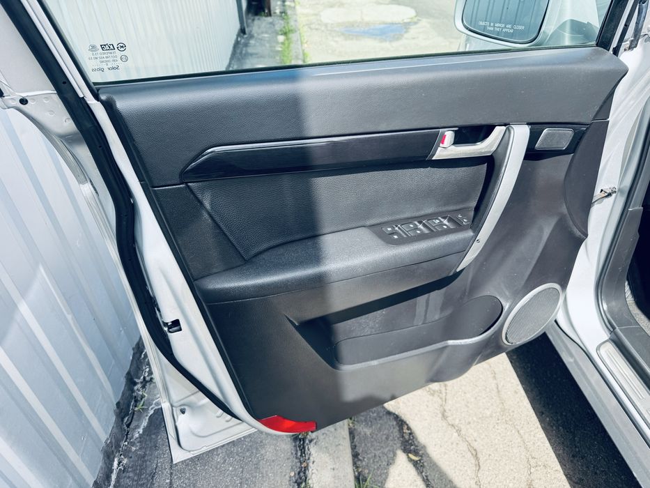 Chevrolet Captiva 2.2 d 4*4 з Швейцарії