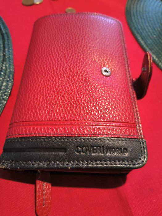 Sprzedam portfel damski czerwony ze skóry