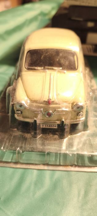 Miniatura Carro de coleção SEAT 600D 1966