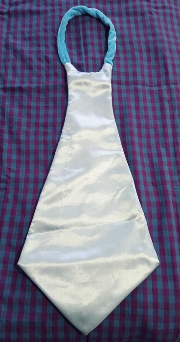 Краватка для святкування дня народження.