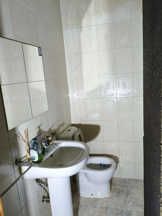 Aluguer de loja  armazém