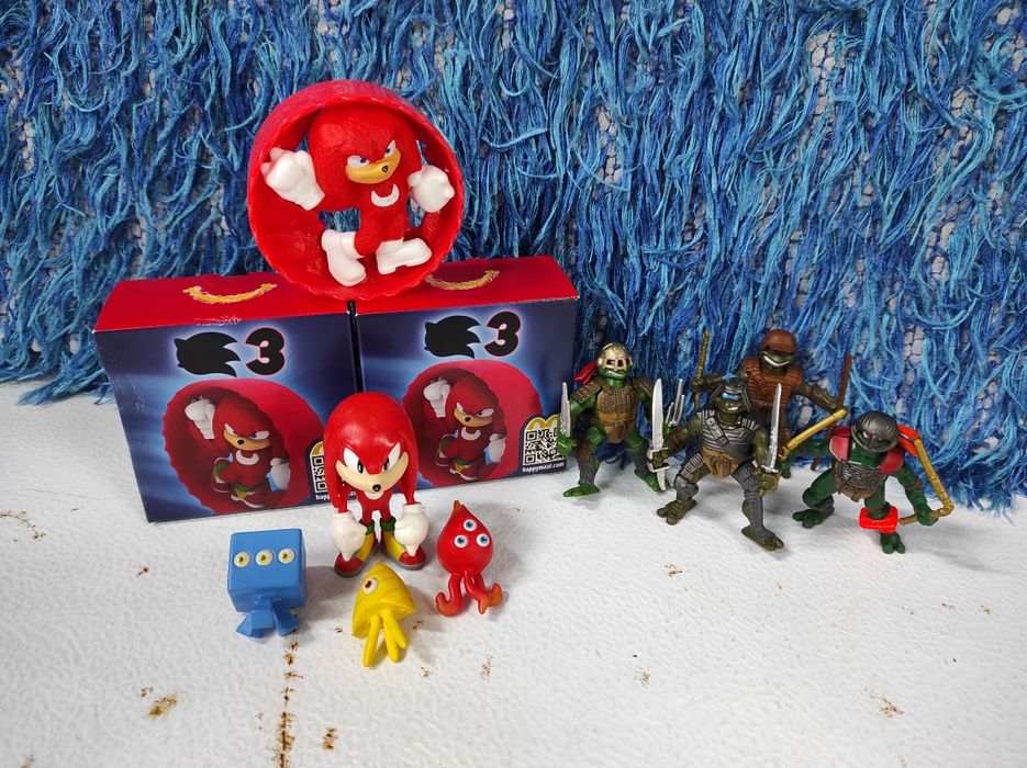 Knuckles / Tartarugas Ninja (bonecos)