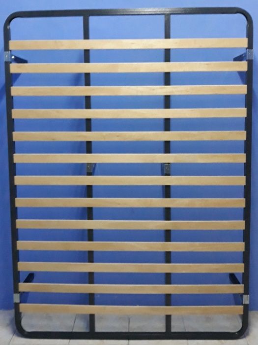 Cama / Estrado de Casal (160cm x 195cm) - NOVO -
