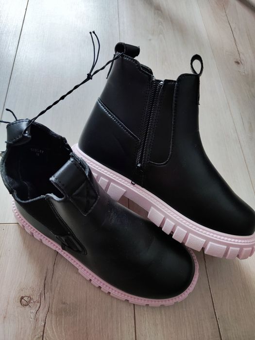 Nowe czarne botki dziewczęce 36 Sinsay