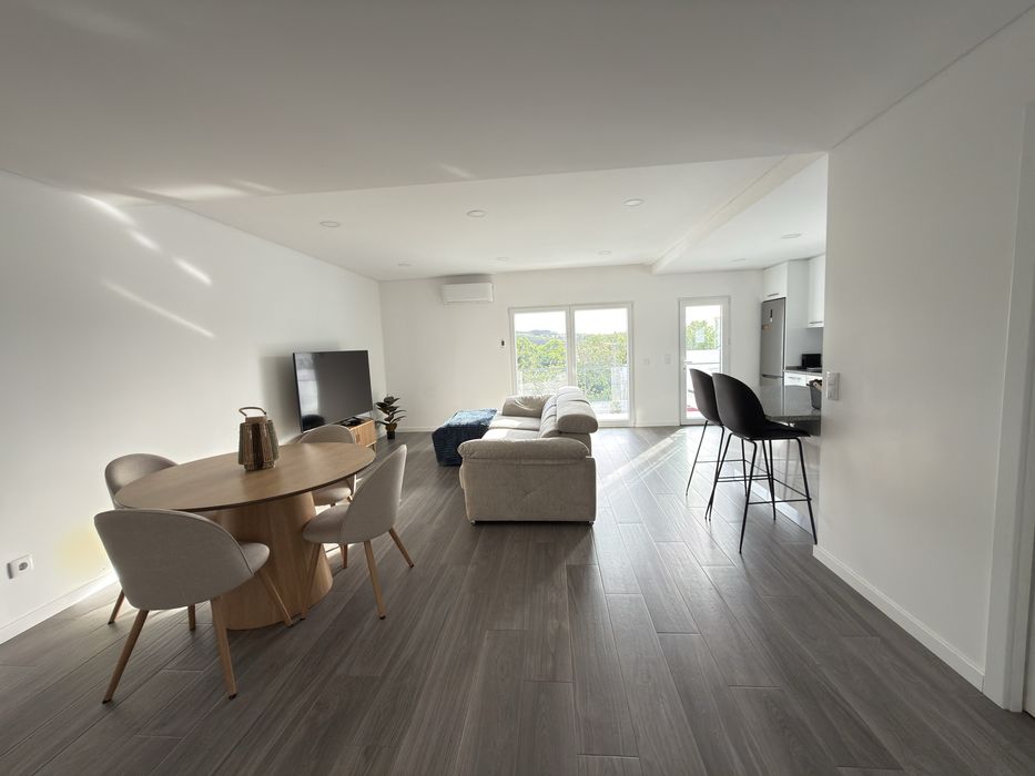 Apartamento T2 moderno em Nadrupe, Lourinhã