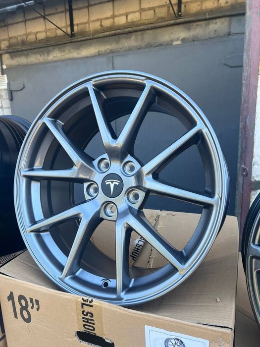 777 Новые диски R18 5/114.3 Tesla Model 3 Toyota Honda