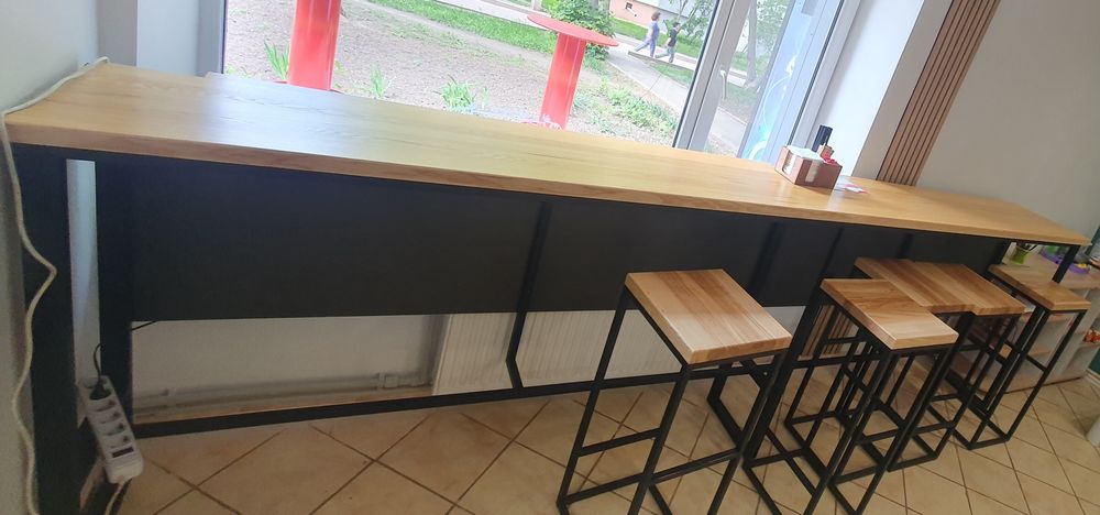 Барний стіл, барний стілець