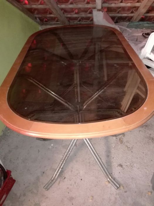 Mesa oval de sala de jantar