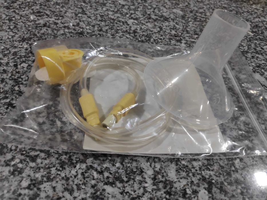 Medela Swing Breast Pump + Extras + (Sterilizer Offer)64285968222593123