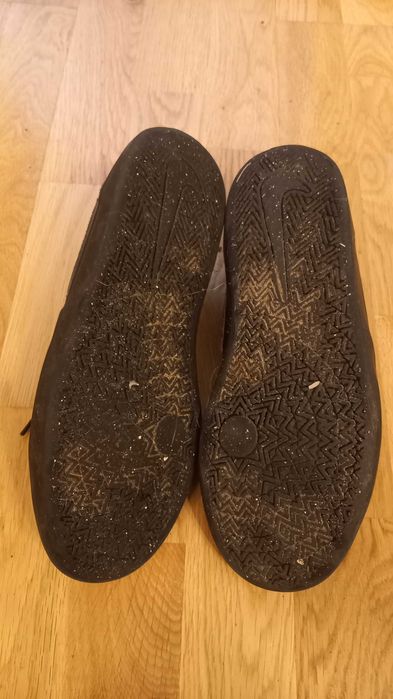 Skórzane sneakersy Nike czarne r. 42