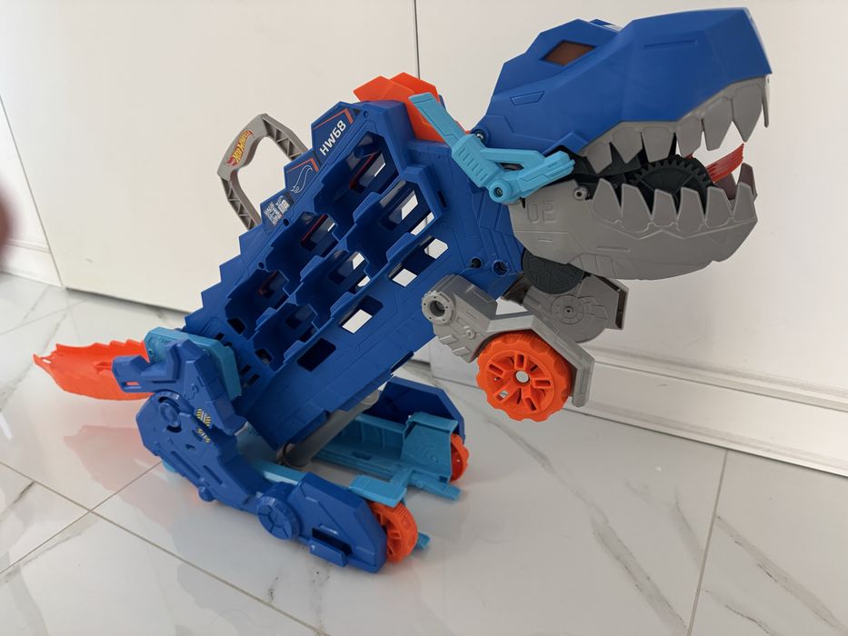 Hot wheels hw 68