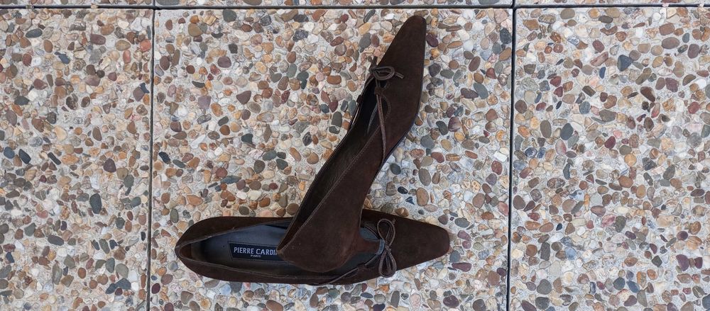 Sapato PIERRE CARDIN castanho escuro camurça Novo, muito elegante