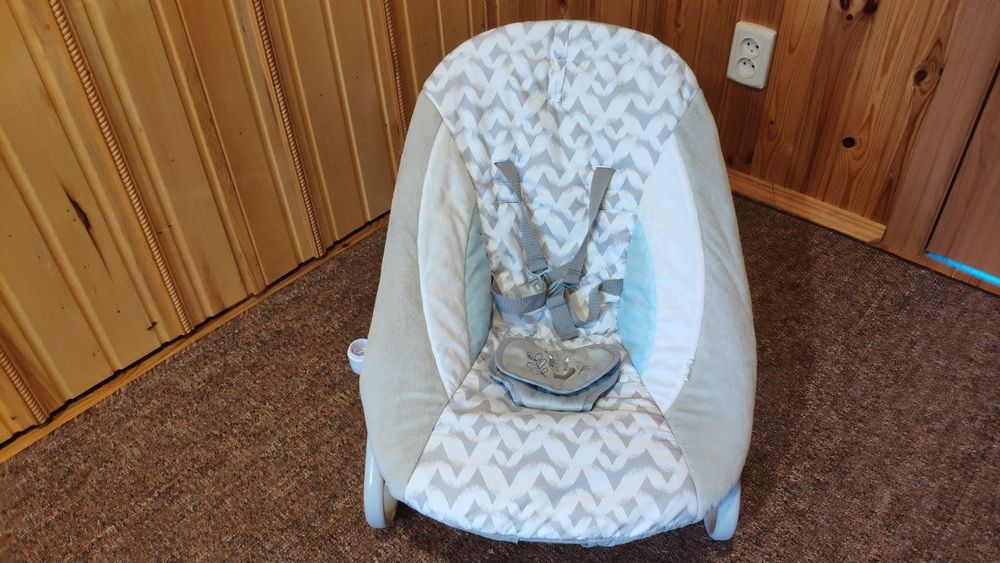 Крісло-гойдалка Ingenuity "SimpleComfort" в ідеальному стані