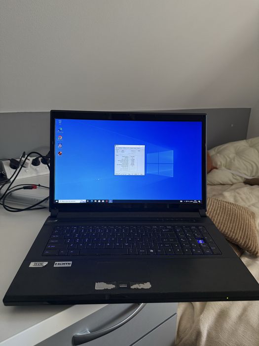 Laptop gamingowy Clevo P170EM i7 8GB SSD 500GB Radeon 7970M