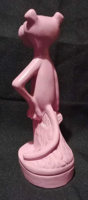 Rara pantera cor de rosa em cerâmica
