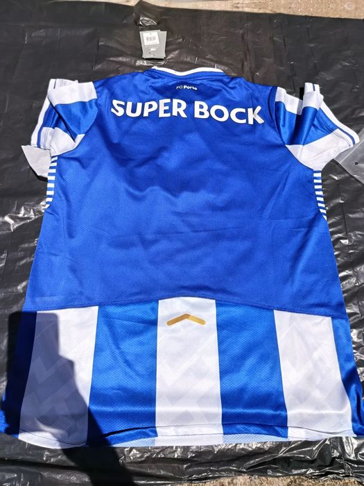 Camisola oficial do F.C.P