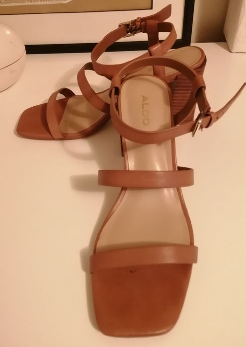 Sandálias pele camel - ALDO 38 - NOVAS