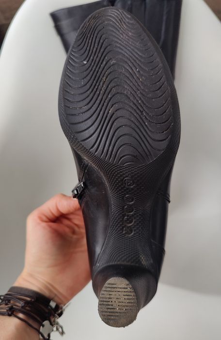 Шкіряні жіночі чоботи