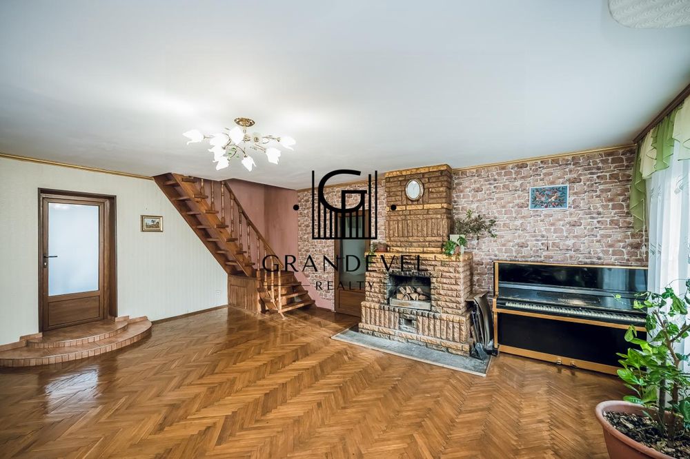 Без % Будинок Підгірці 243 м², 12 км Київ, сауна, баня, цоколь