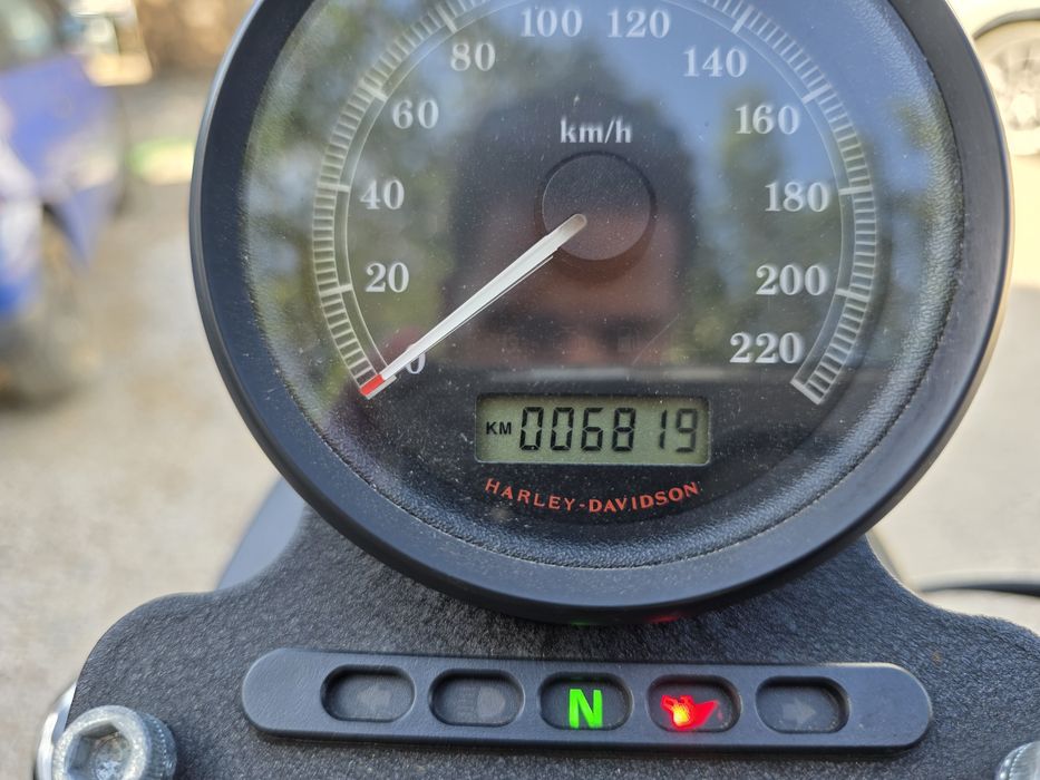 Harley davidson 883r