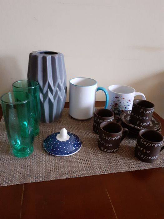 Filiżanki- zestaw- całość 15 zł