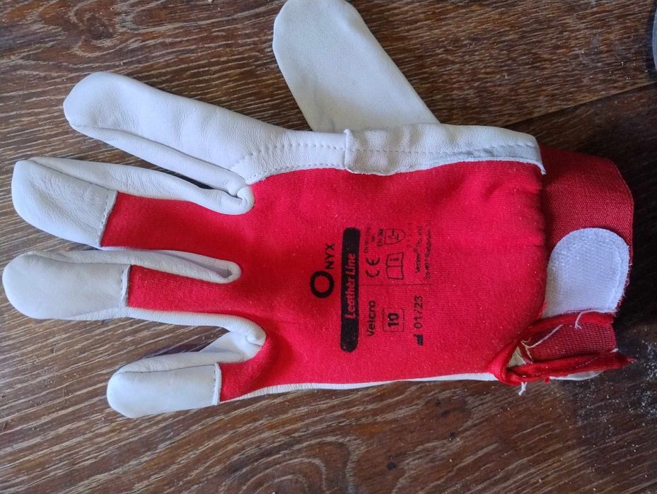 Rękawiczki spawalnicze, ogrodowe