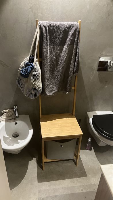 Cadeira c/toalheiro, em bambu IKEA