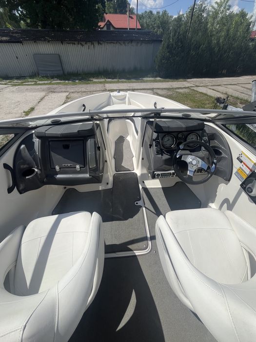 Катер Larson LX195 4,3L 2013 в чудовому стані