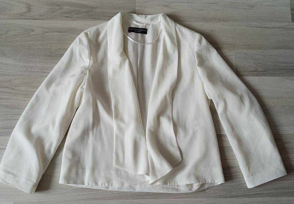 Dorothy Perkins letnie zwiewne bolerko narzutka białe 10/ 38