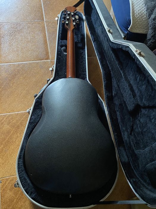 Ovation model 1111 standard balladeer 1981 USA