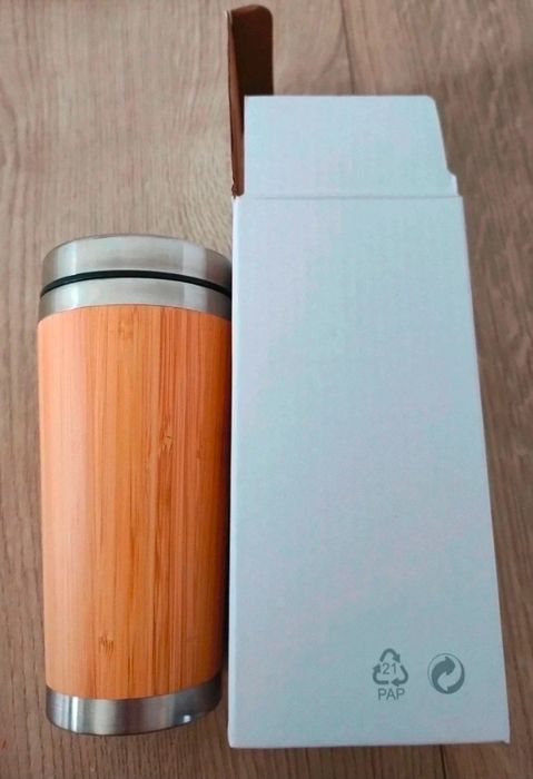 Kubek termiczny, imitacja drewna, beżowy około 450 ml, nowy