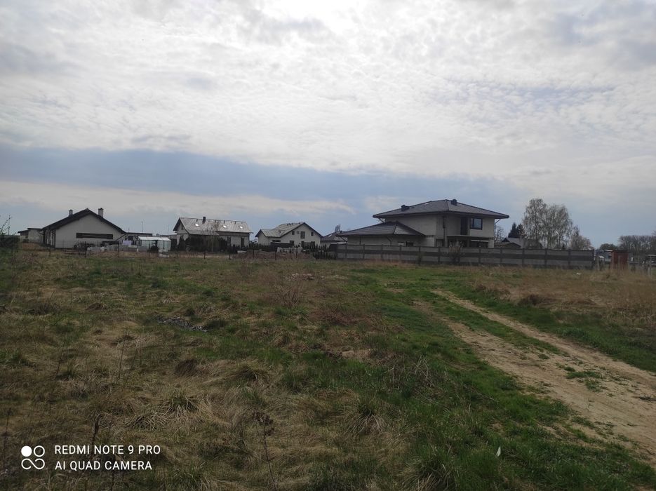 Piękna działka nad jeziorem w Sadlogoszczy koło Barcina
