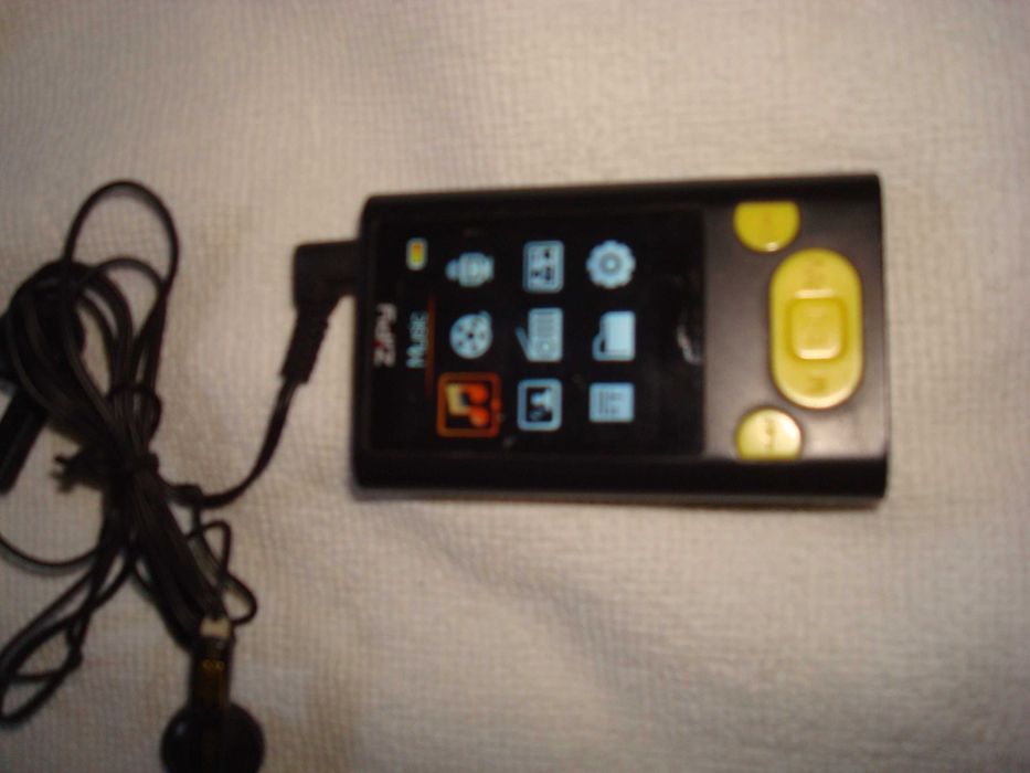 MP3 ZIPY usado, ideal para running ou ciclismo