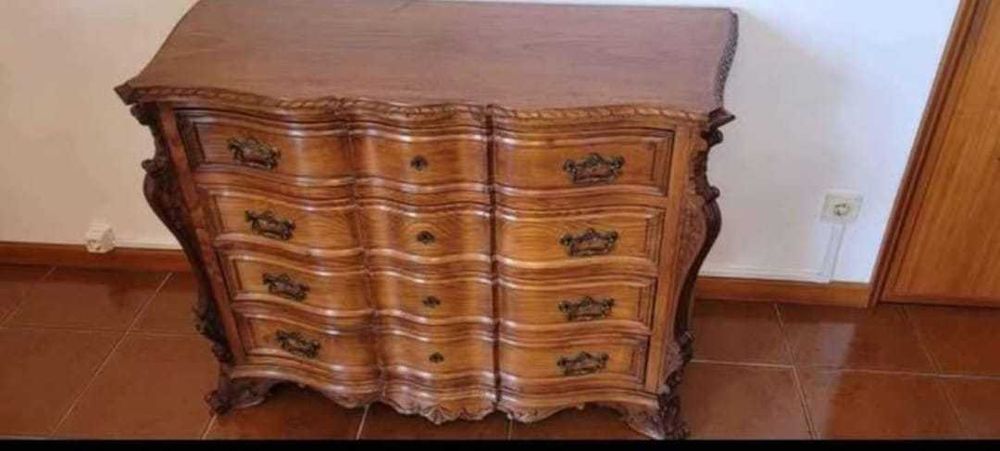 Mobília da sala em madeira