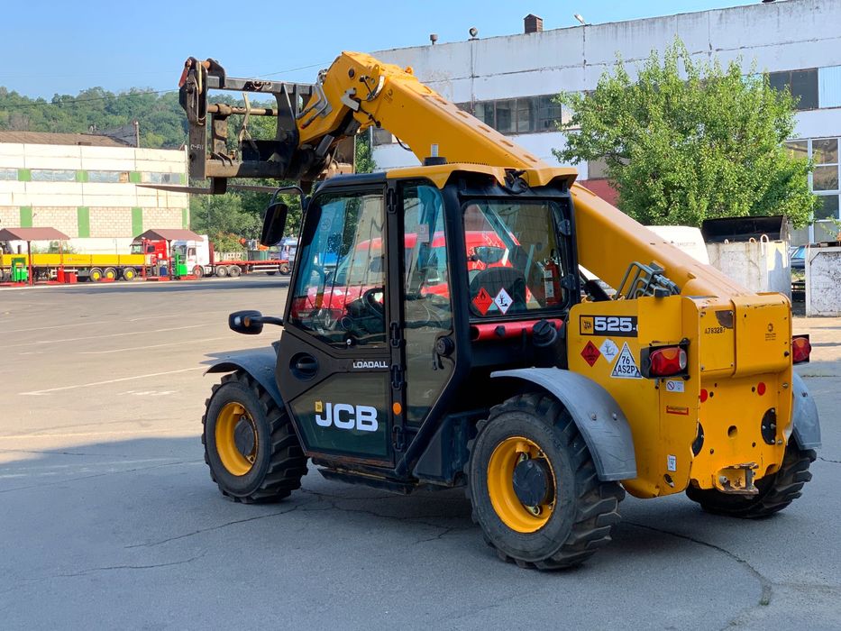 Телескопічний навантажувач JCB 525-60 Телескопический погрузчик 2,5т