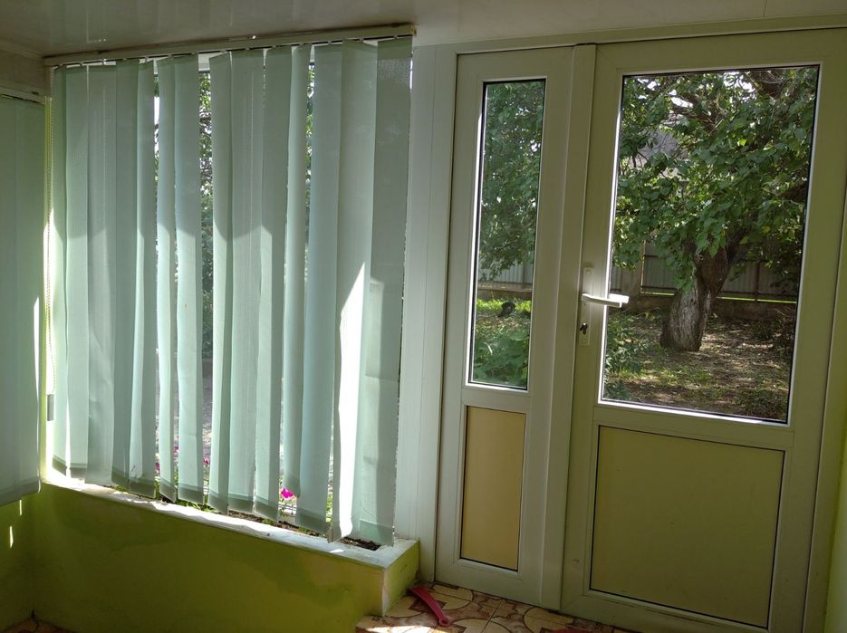 Продам двох поверховий будинок