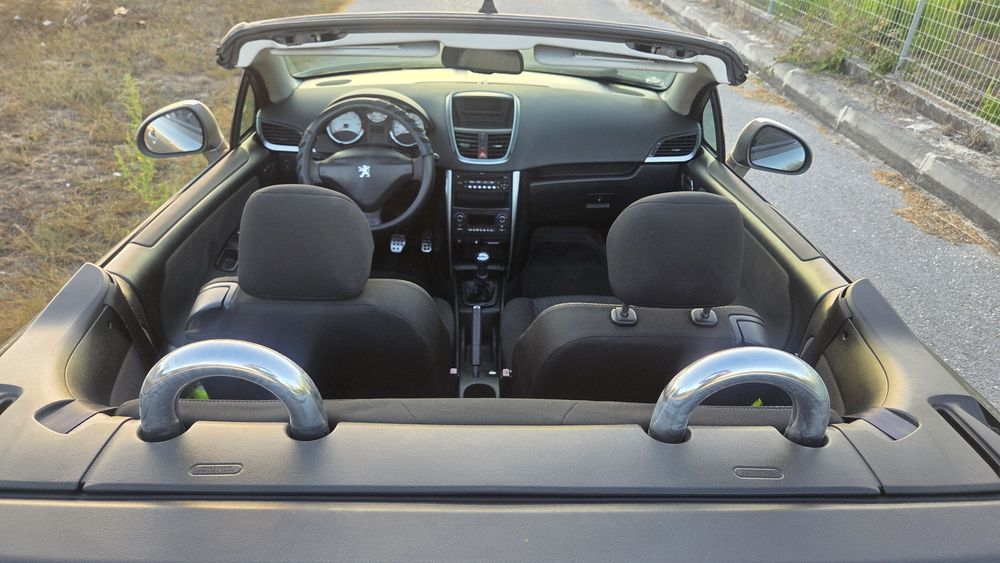 Peugeot 207 CC 1.6 HDI Cabrio