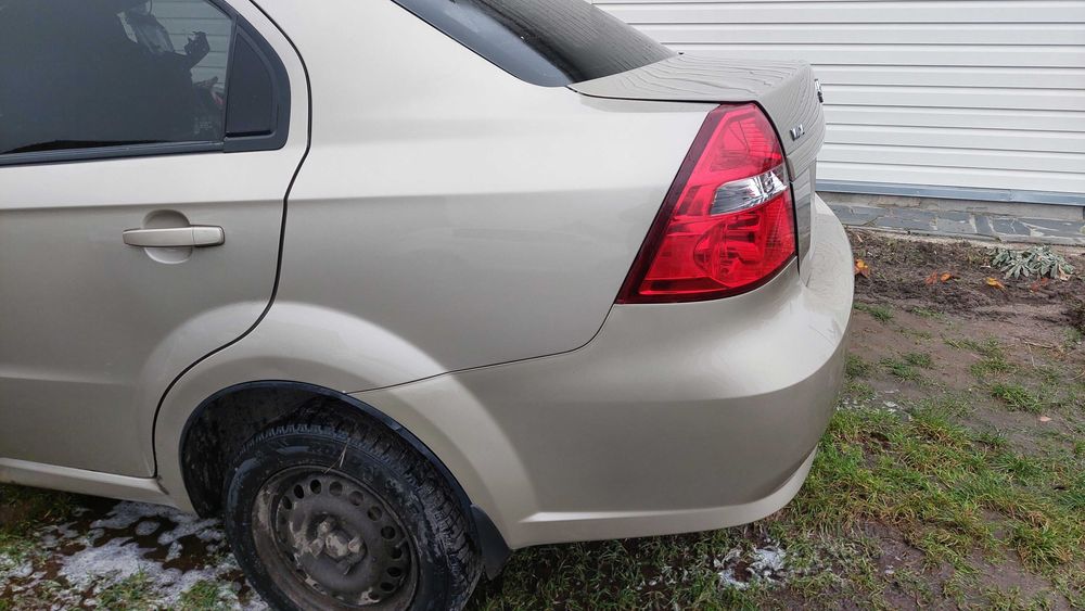 двері скло  кпп двигун 1.5 бампер балка  Aveo Vida авео Віда розбірка