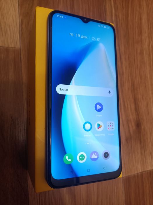 Realme c25 4/64 в приближенном к идеальному состоянию с коробкой