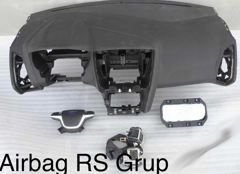 Ford Focus MK3 tablier airbags cintos