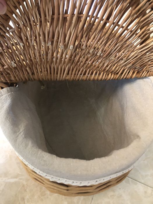 Продам плетёную корзинку